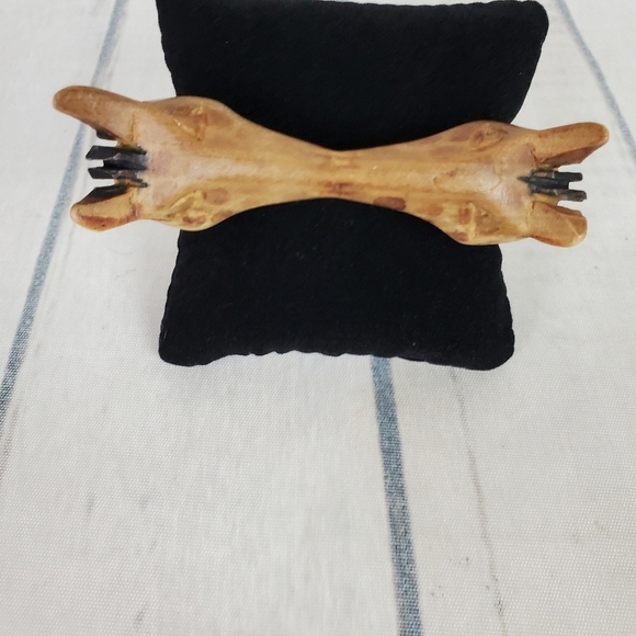 2/$25 Vintage Wooden Wraparound Giraffe Bangle 7" - Picture 4 of 16